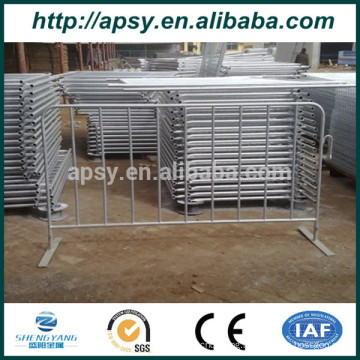 Wholsale Metal Galvanized or Powder coated modular crowd control barrier Pedestrian Barricades